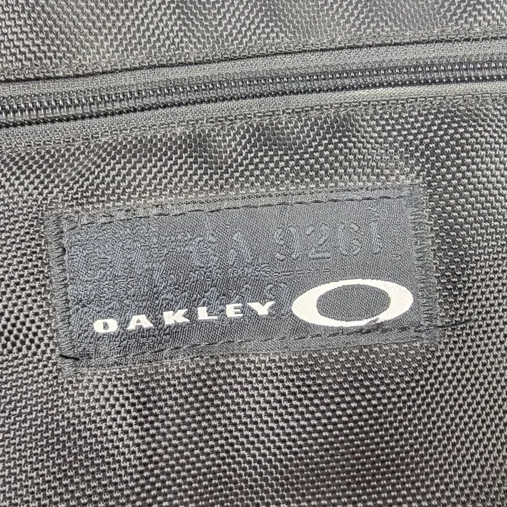 Oakley Tactical Field Gear Camouflage Black Messenger Bag Casual Outdoors